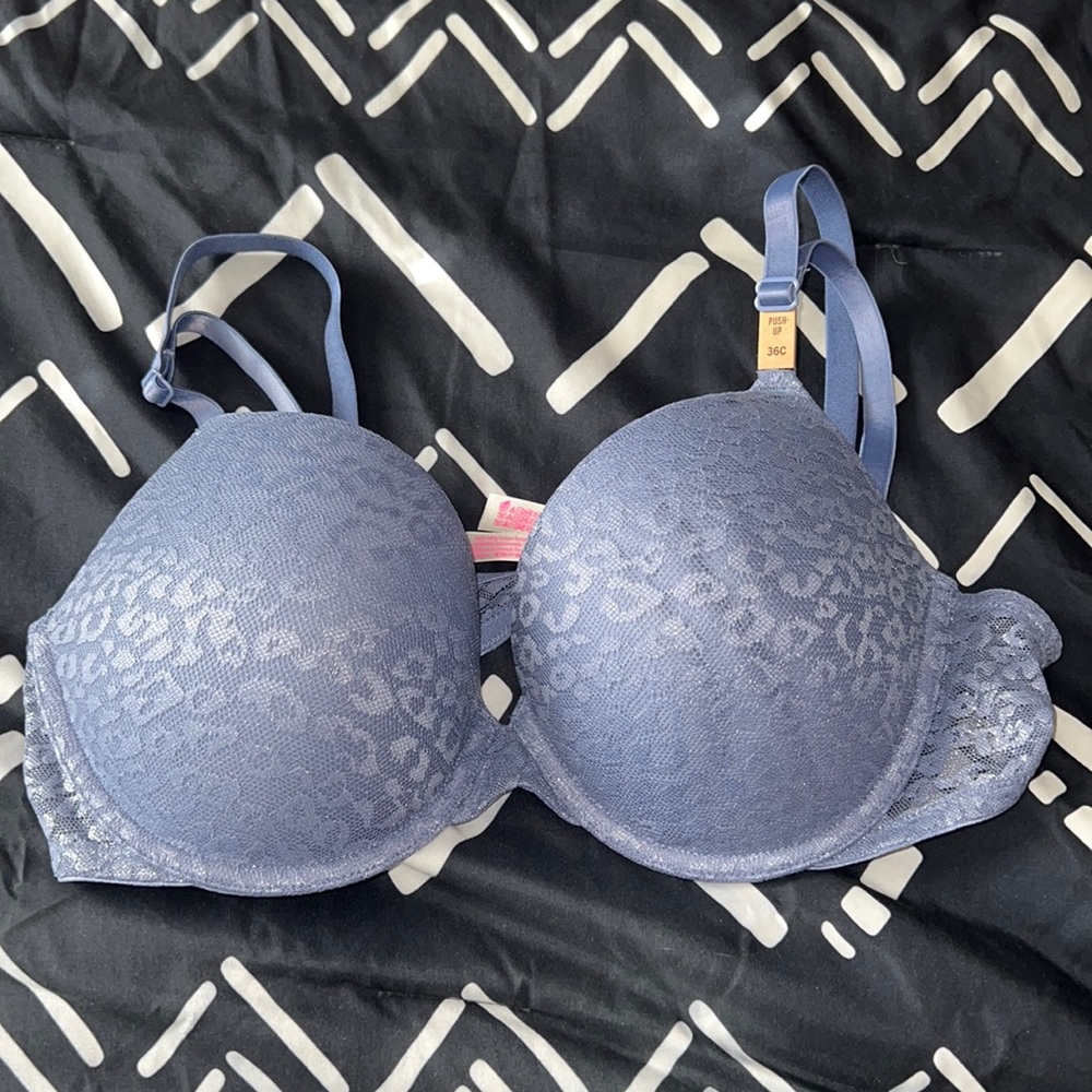 PINK VS BRA